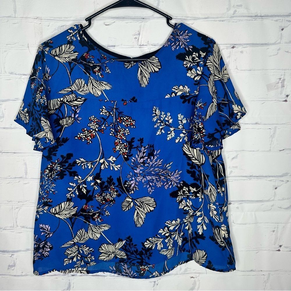 W5 medium blue top‎